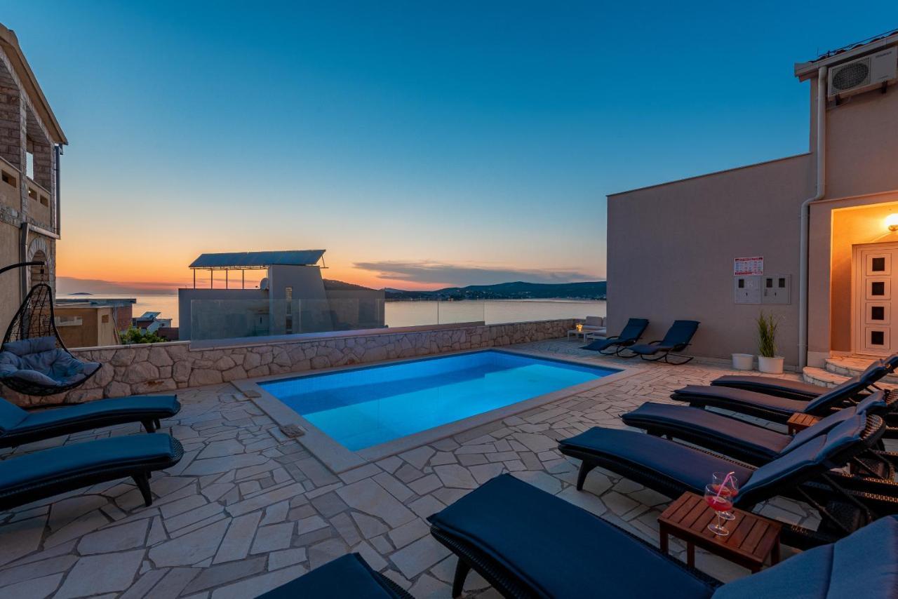 Villa Mona Apartments Ražanj Exterior foto