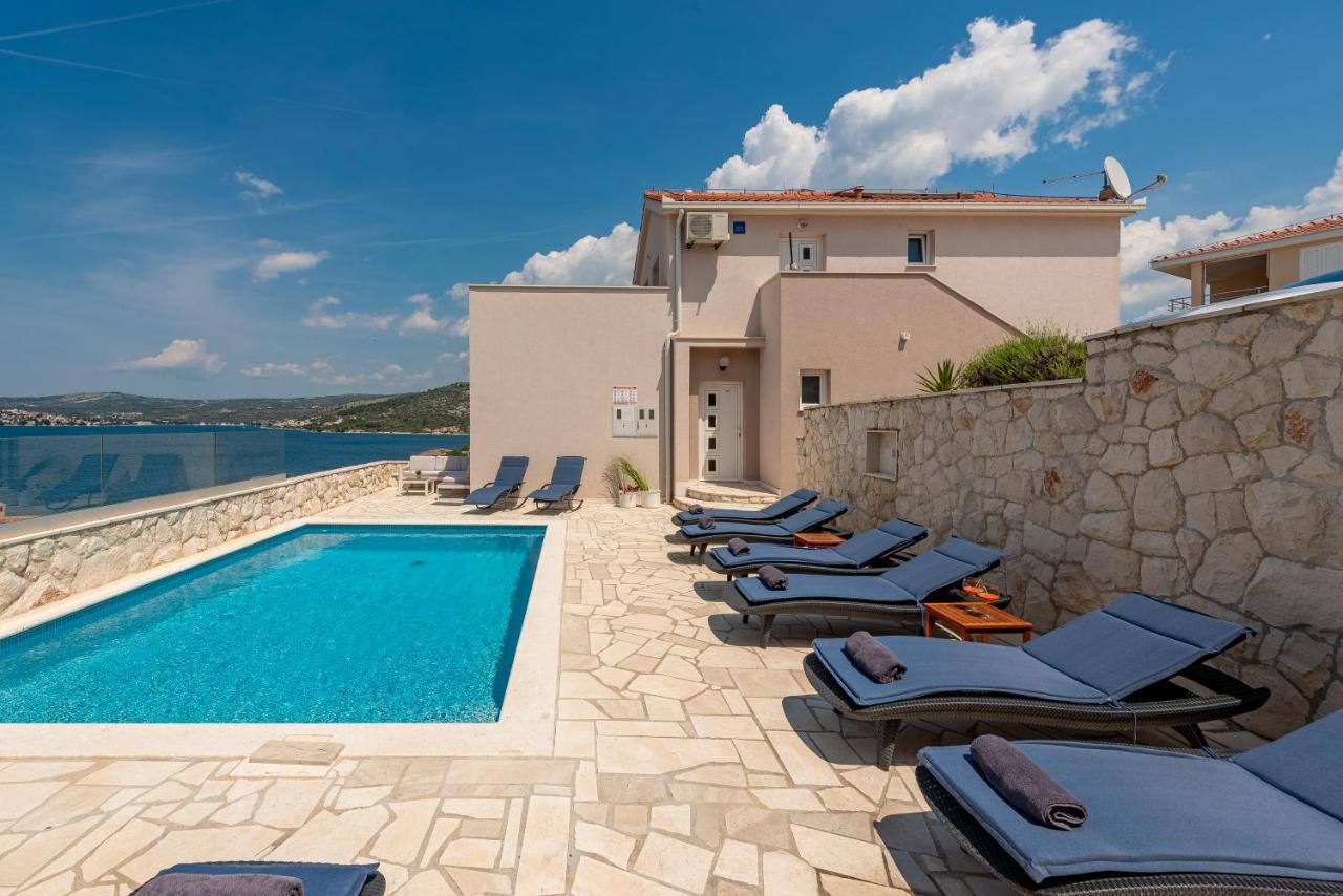 Villa Mona Apartments Ražanj Exterior foto